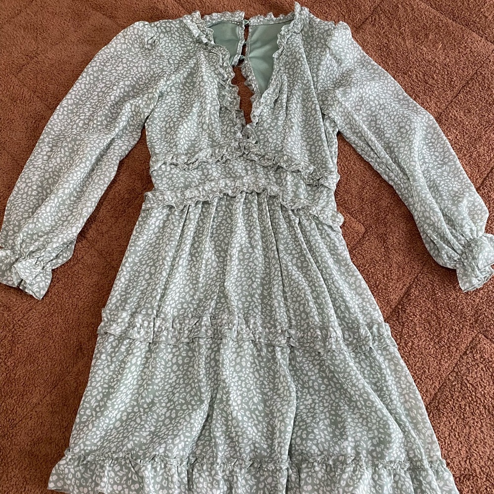 Elegant Light Green Patterned Dress